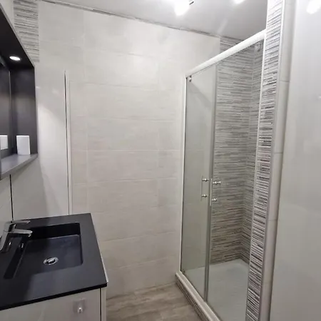 Будинок відпочинку Balcons Fleuris 948-2 *